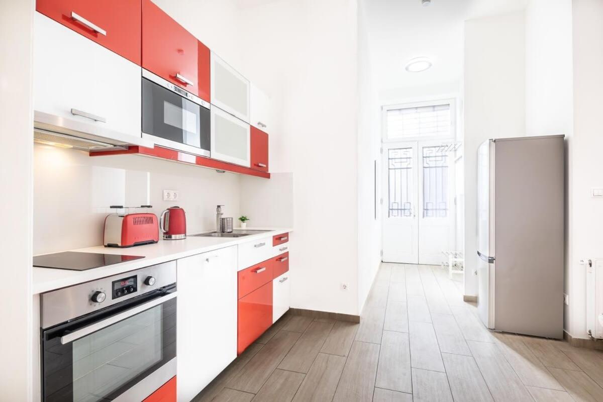 Bright & Large Apartment At Top Location Budapest Exterior photo