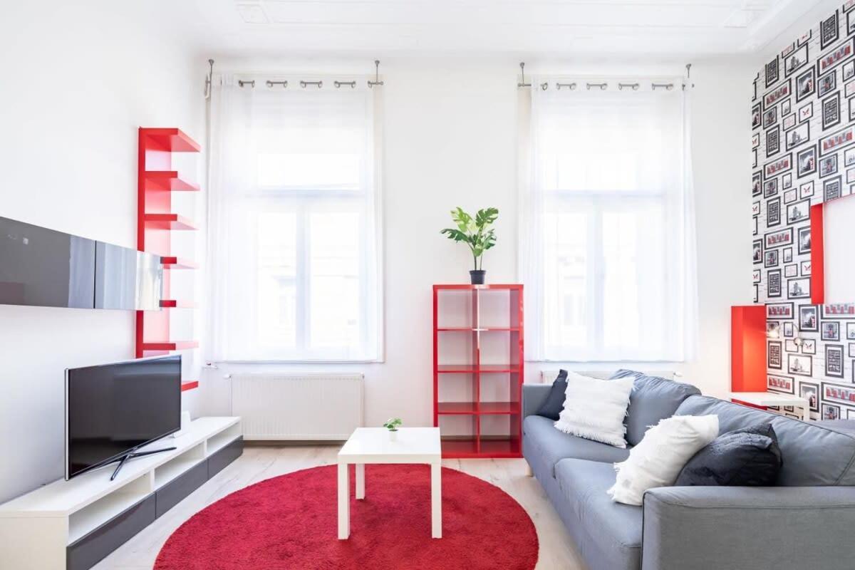 Bright & Large Apartment At Top Location Budapest Exterior photo